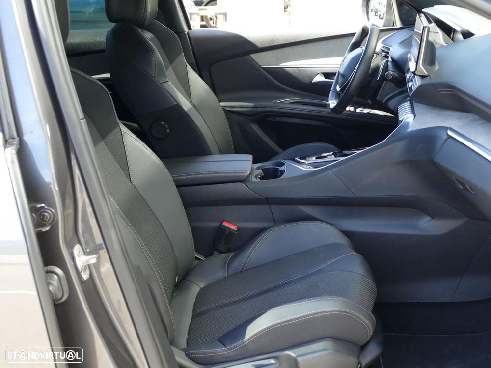 Peugeot 3008 1.5 BlueHDi GT EAT8 - 29