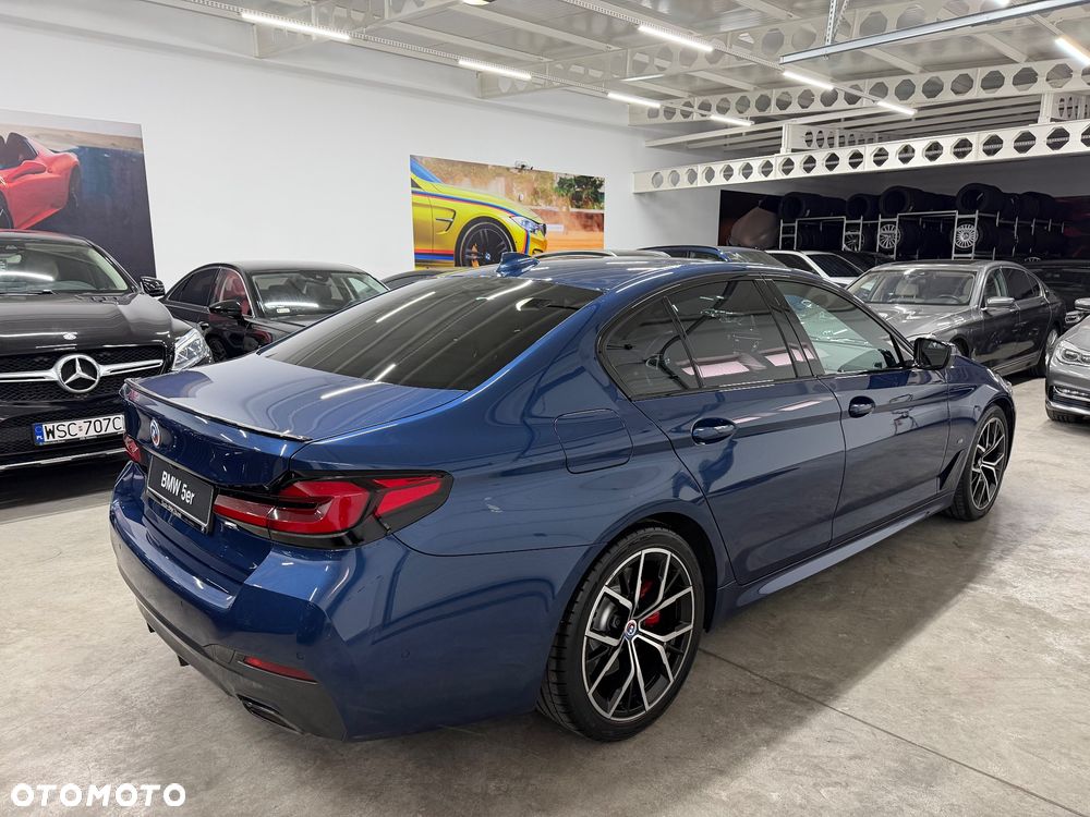 BMW Seria 5 520d xDrive MHEV M Sport sport - 7