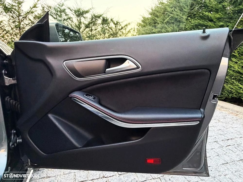 Mercedes-Benz CLA 220 (CDI) d 7G-DCT AMG Line - 21