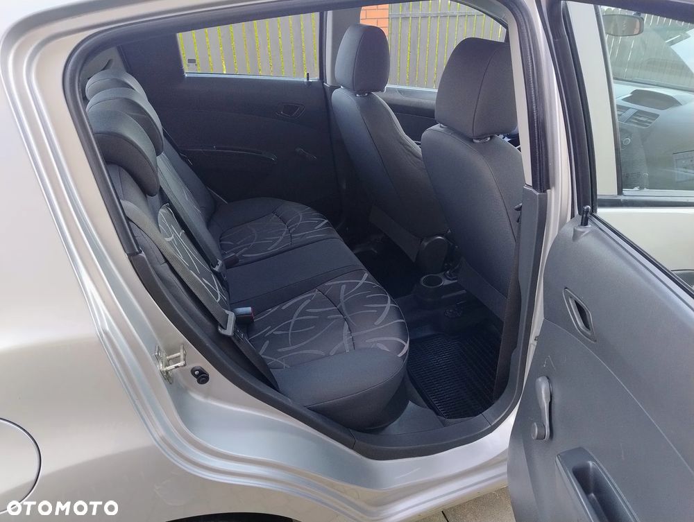 Chevrolet Spark - 14