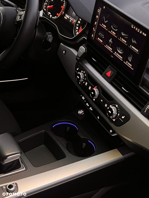 Audi A4 Avant 40 TDI S tronic S line - 18