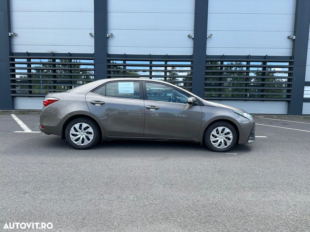 Toyota Corolla - 5