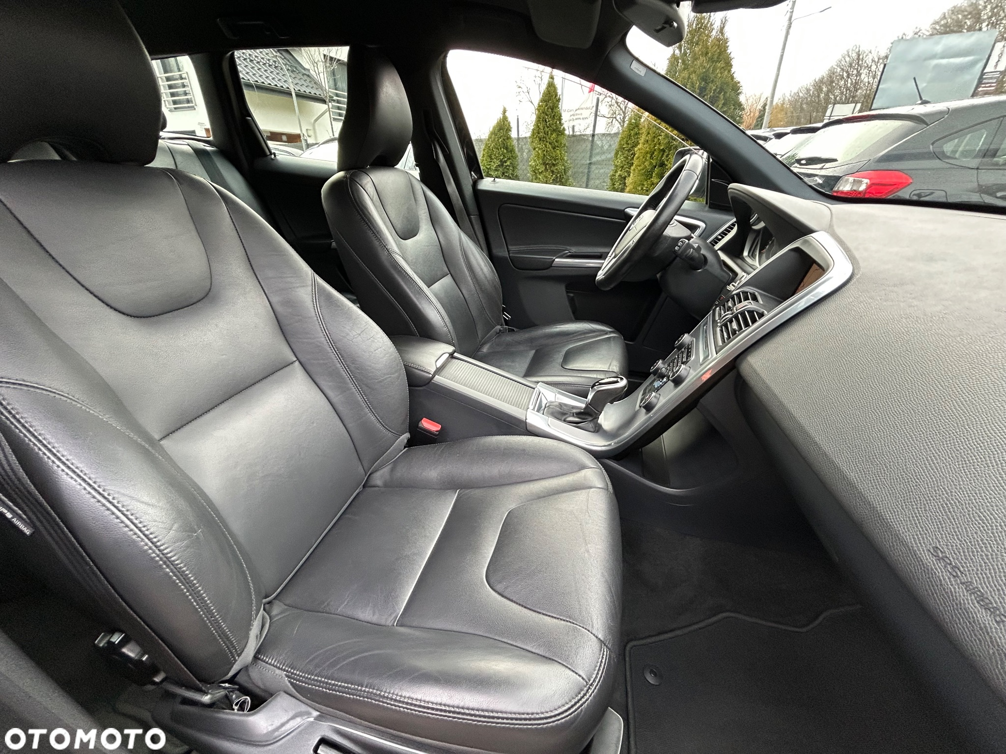 Volvo XC 60 D4 Geartronic Kinetic - 23