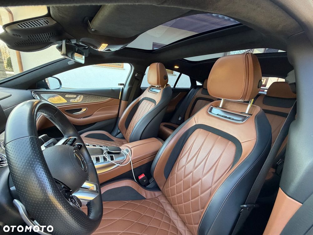 Mercedes-Benz AMG GT 43 4-Matic+ - 23