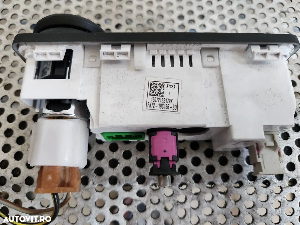 Modul Auxiliar USB Bricheta Land Rover Range Rover Evoque Discovery Sport Jaguar E/F Pace Dezmembrez Range Rover Evoque Facelift An 2015-2016-2017-2018-2019 2.0 D Automat 4x4 Volan Stanga - Dezmembrari Arad - 7