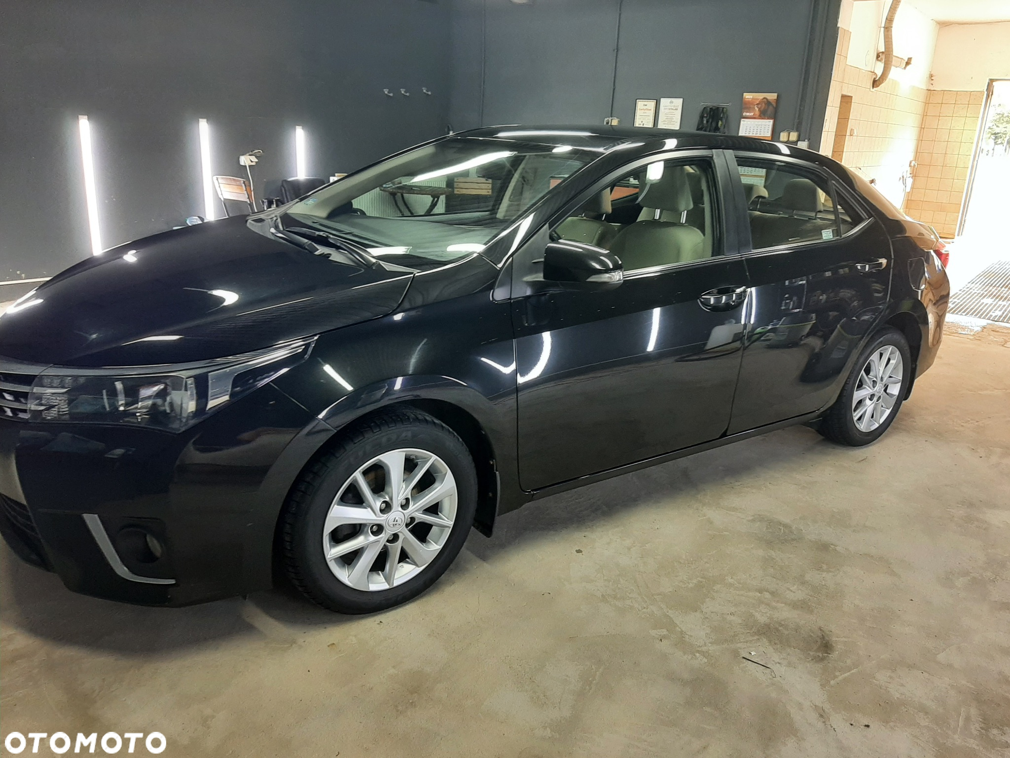Toyota Corolla 1.6 Premium - 2