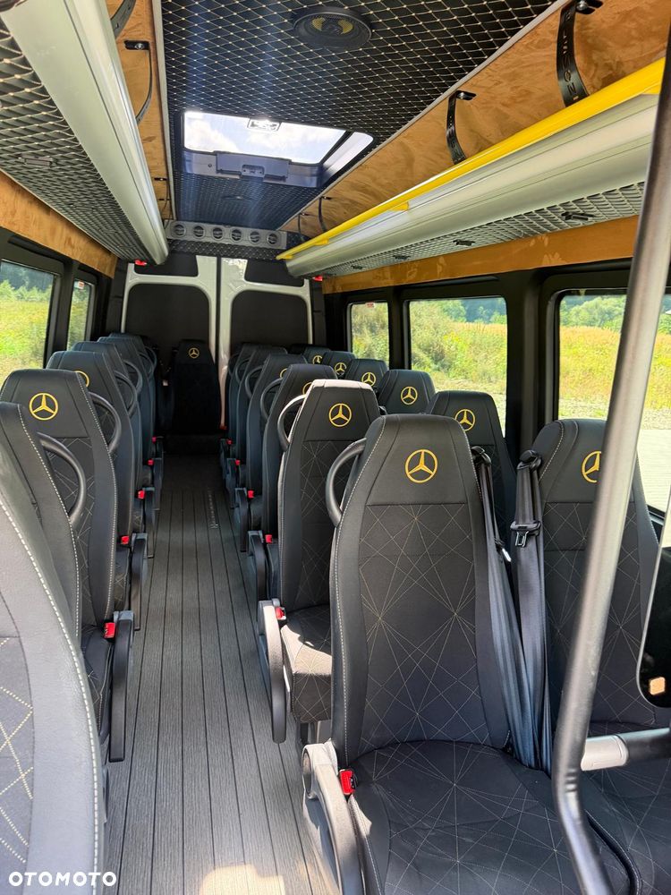 Mercedes-Benz Sprinter 517 - 4