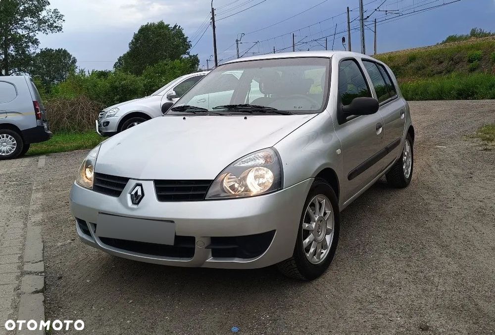 Renault Clio - 1