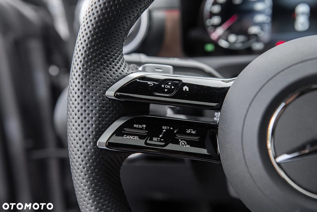Mercedes-Benz CLA 220 4-Matic AMG Line 7G-DCT - 28