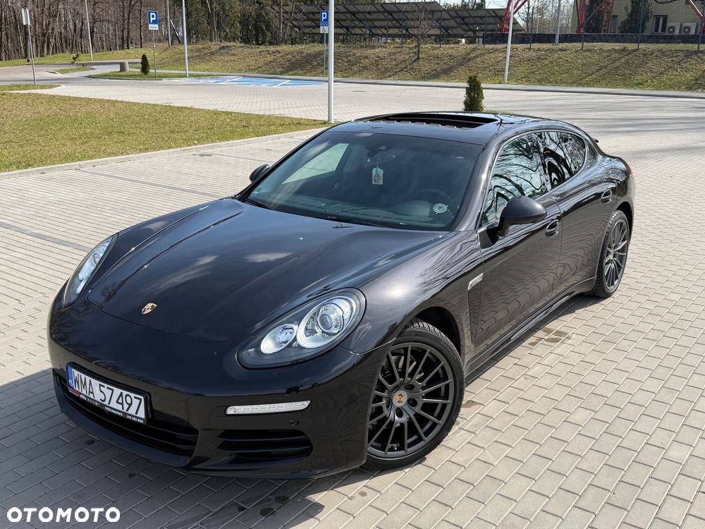 Porsche Panamera Platinum Edition - 2