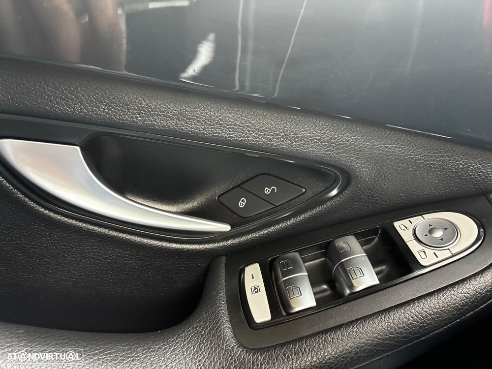 Mercedes-Benz C 200 d Station Night Edition - 17