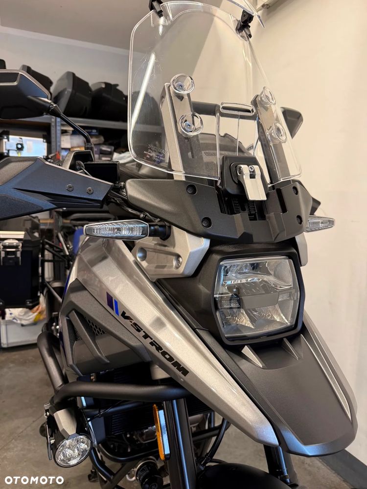 Suzuki V-STROM - 37