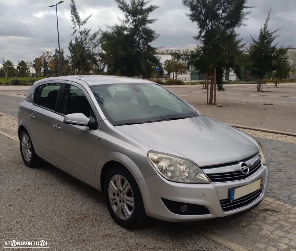 Opel Astra 1.7 CDTI Cosmo - 3