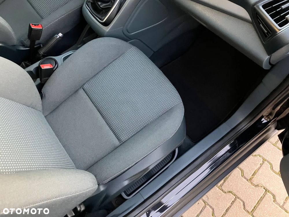 Ford Grand C-MAX - 39