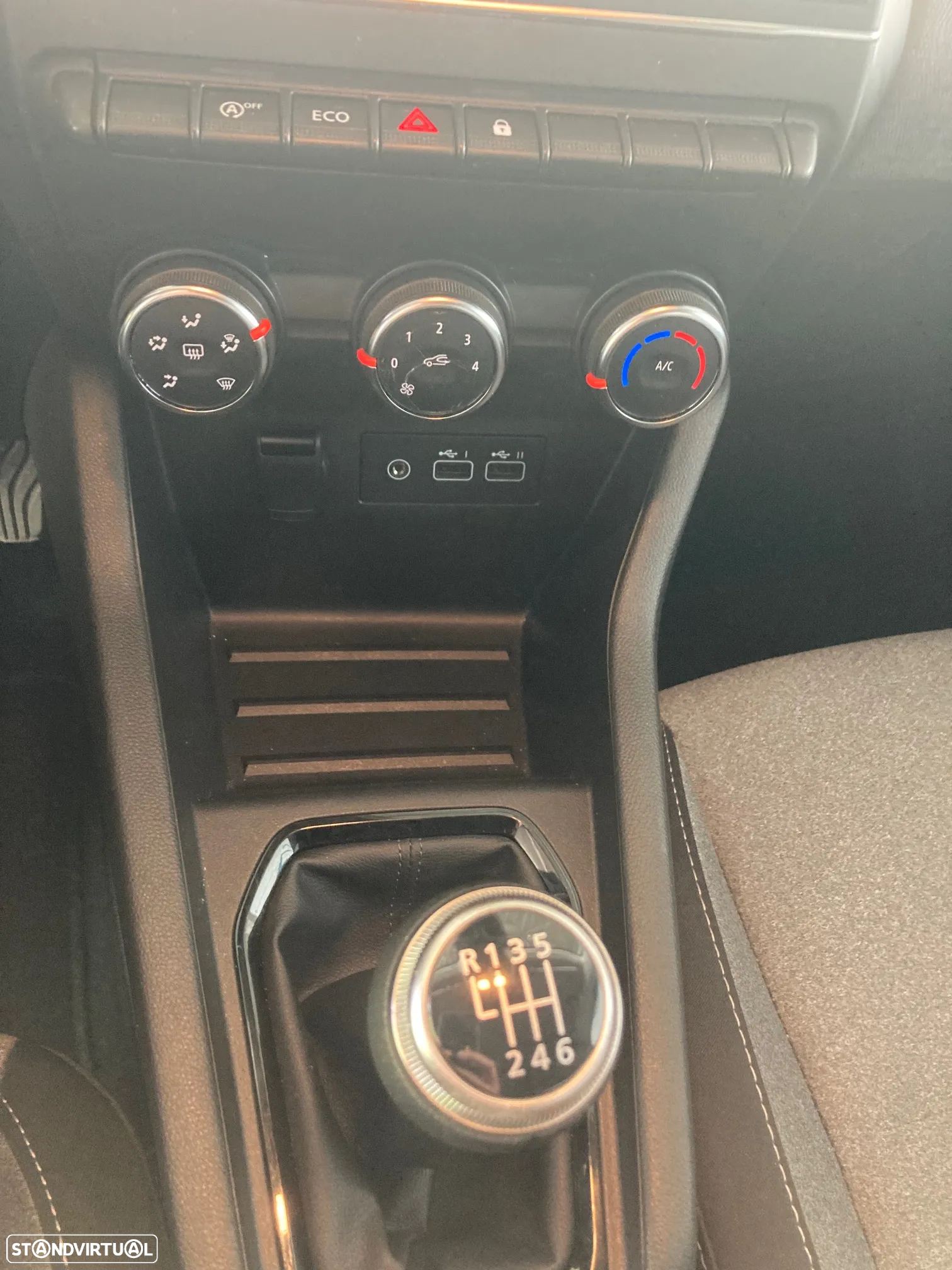 Renault Clio 1.0 TCe Evolution - 11