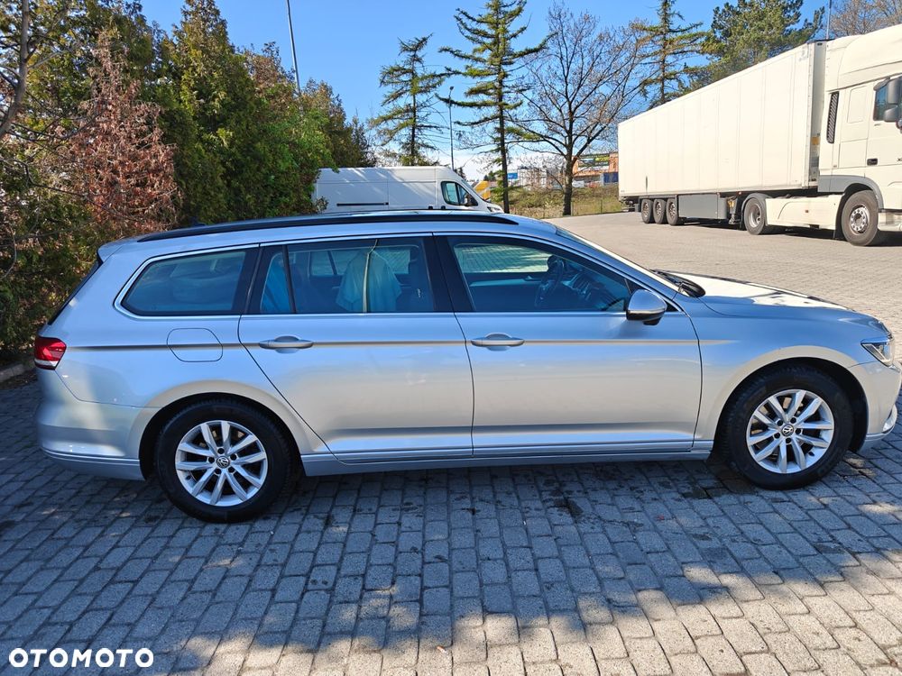 Volkswagen Passat 2.0 TDI SCR DSG Comfortline - 2
