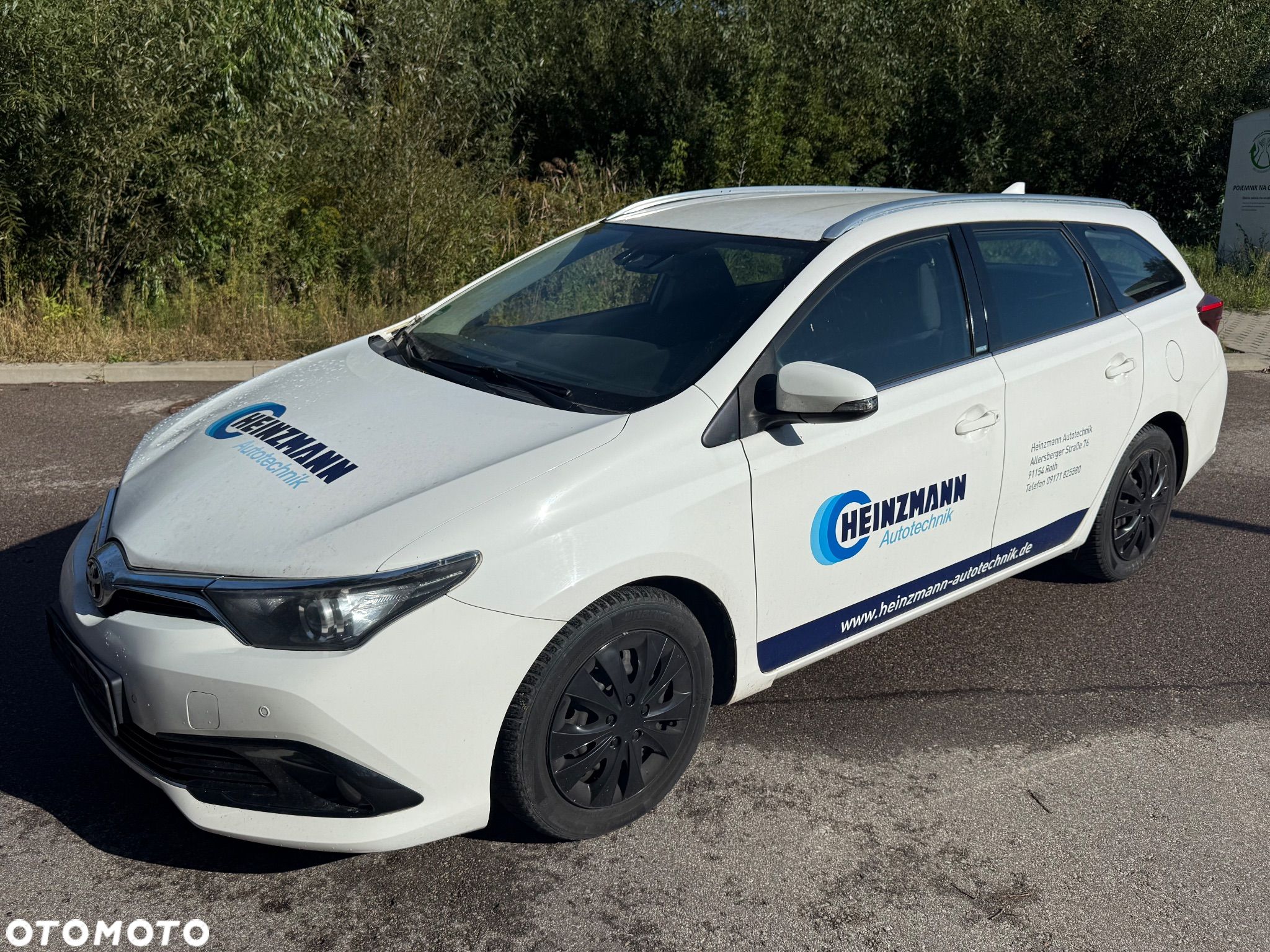 Toyota Auris 1.6 D-4D Touring Sports Edition S+ - 1