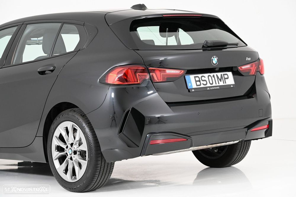 BMW 116 Standard - 14