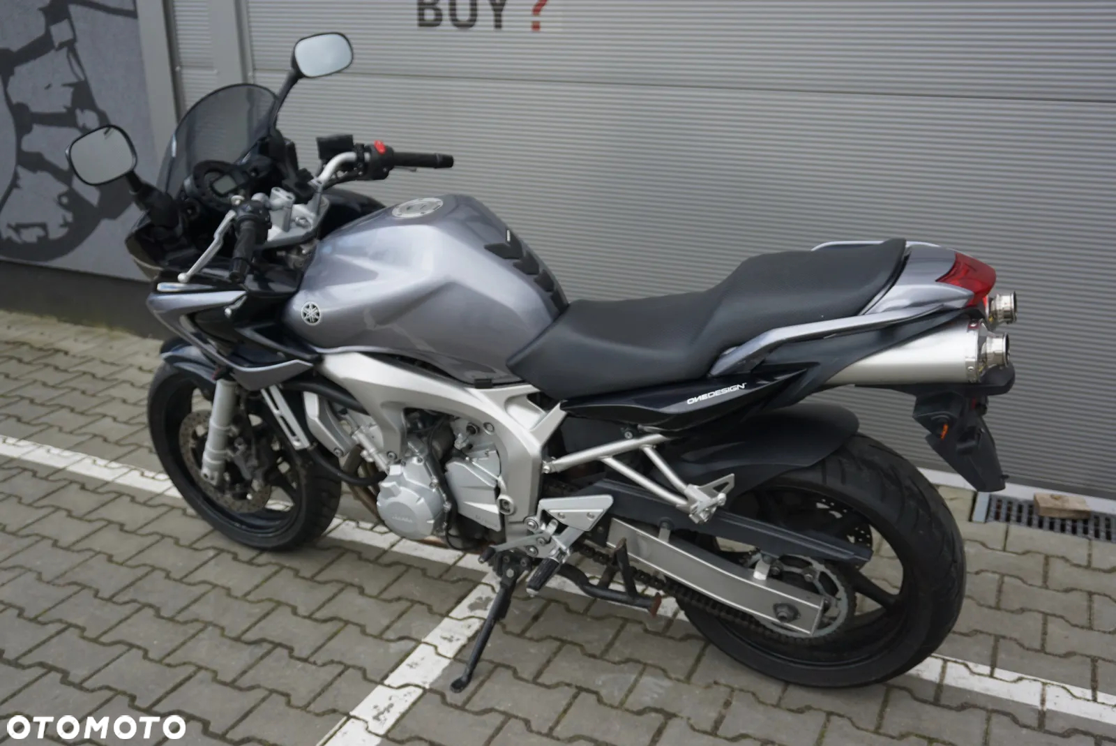 Yamaha FZ - 8