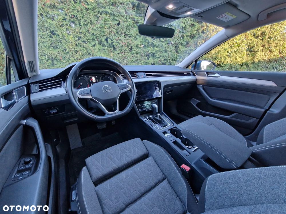Volkswagen Passat 2.0 TDI SCR DSG Business - 17