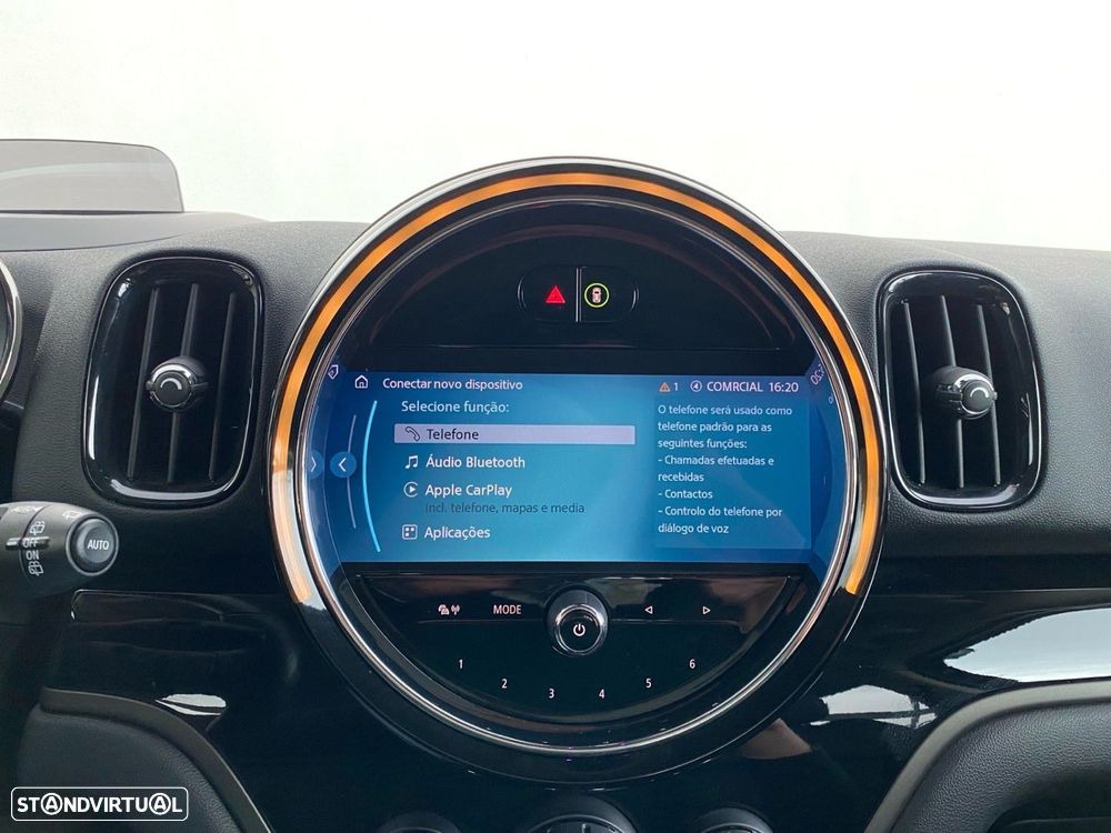 MINI Countryman Cooper SE Premium Classic Auto - 10