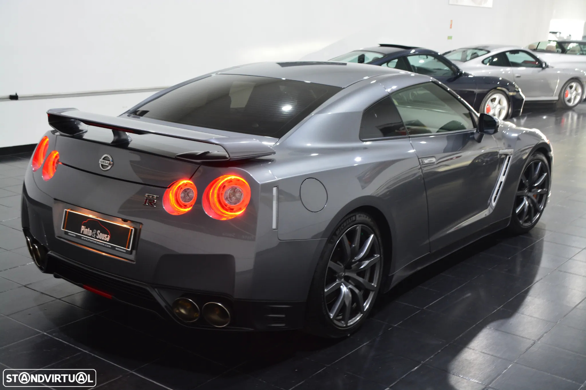 Nissan GT-R 3.8 V6 Black Edition - 20
