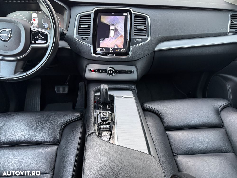 Volvo XC 90 B5 D AWD Geartronic Momentum Pro - 14