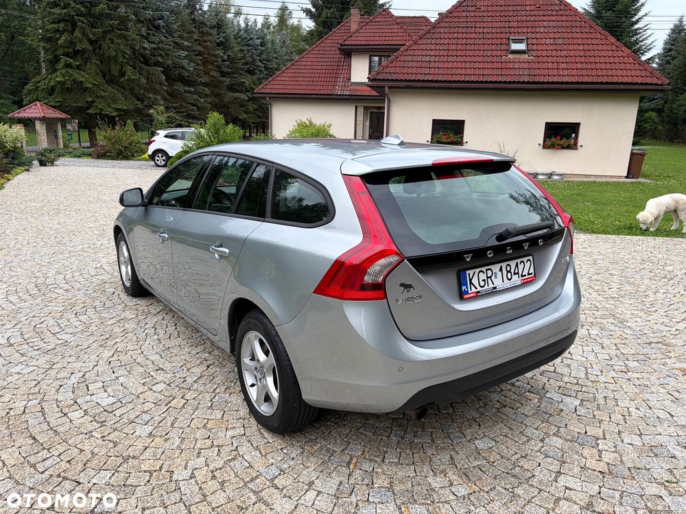 Volvo V60 D2 Kinetic - 10