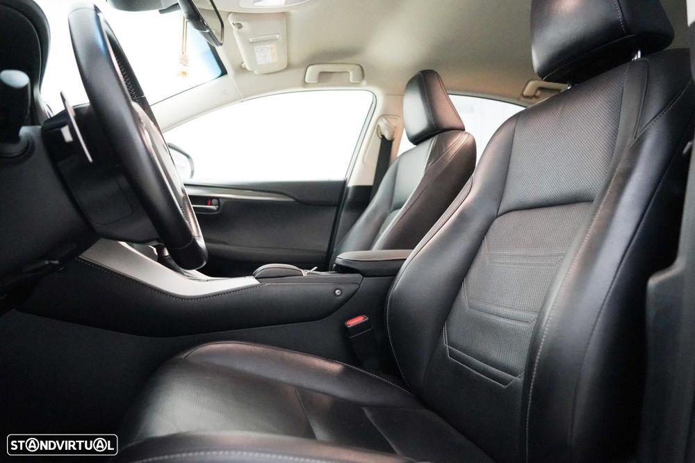 Lexus NX 300h Executive+ - 6