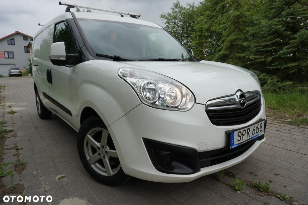 Opel COMBO - 8