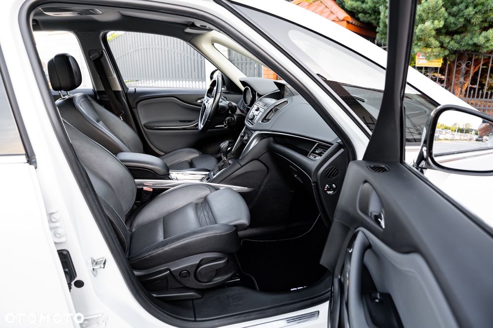 Opel Zafira Tourer 1.6 SIDI Turbo Sport - 26