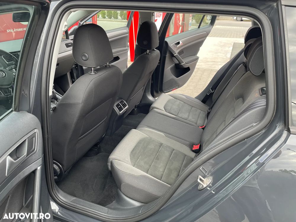 Volkswagen Golf 2.0 TDI SCR Comfortline - 6