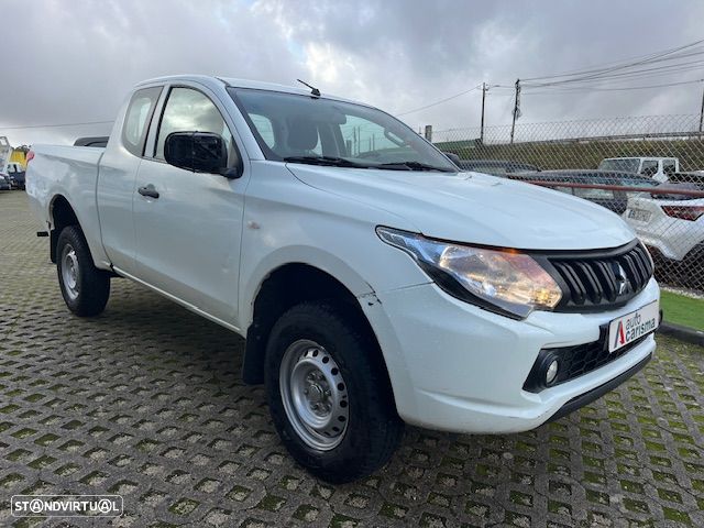 Mitsubishi L200 CLUB 4X4 154 cv 3Lug. - 3