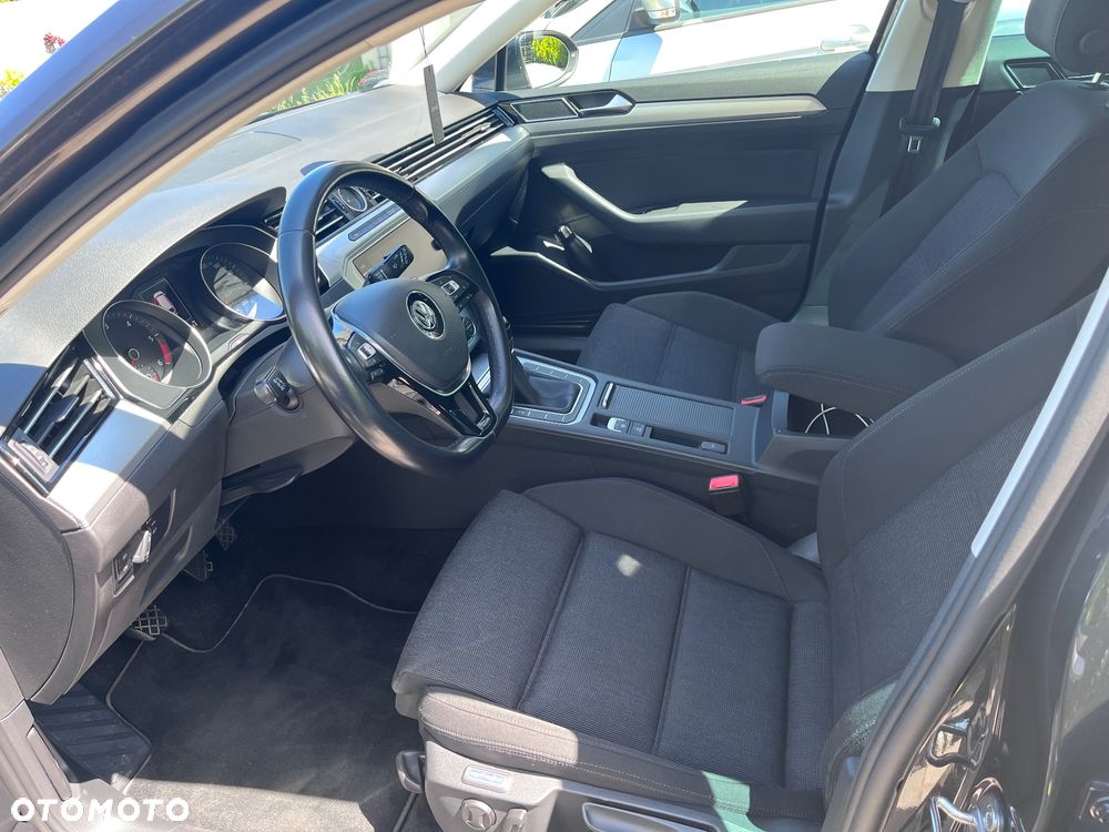 Volkswagen Passat 2.0 TDI BMT Comfortline - 19