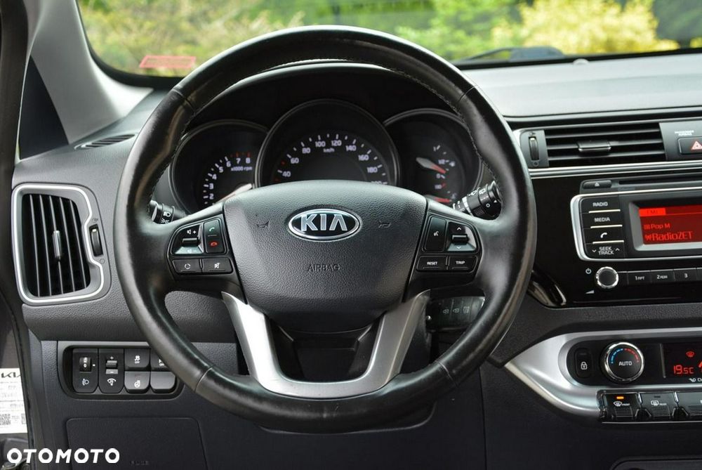 Kia Rio 1.2 XL Business Line - 21