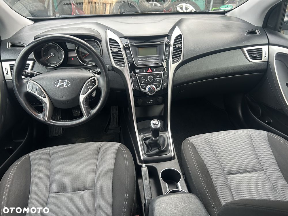 Hyundai i30 1.6 CRDI Style - 23