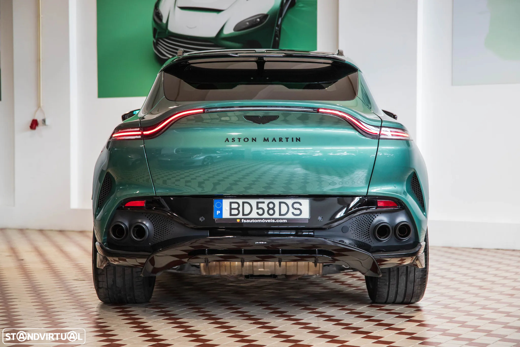 Aston Martin DBX 707 - 4
