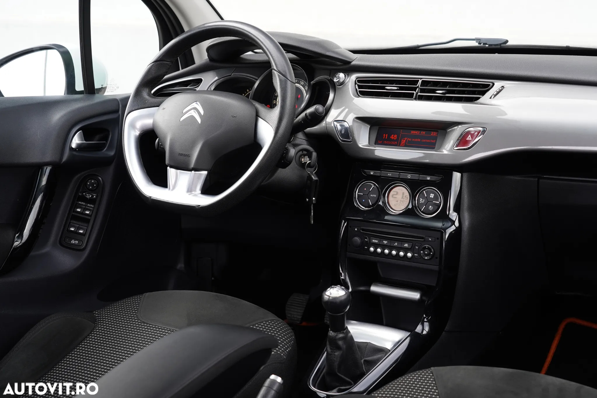 Citroën C3 1.2 VTi BVM Exclusive - 12