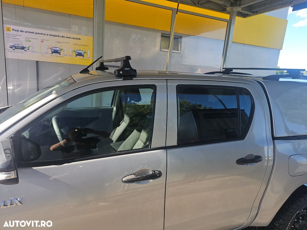 Toyota Hilux 4x4 Double Cab M/T Style - 9