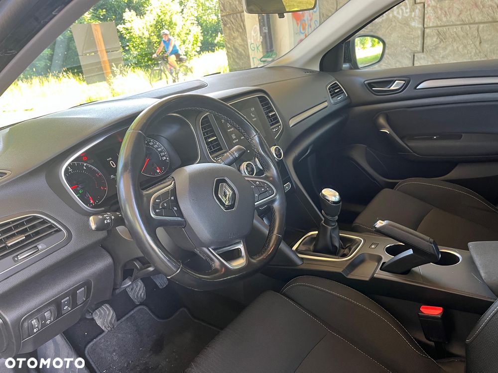 Renault Megane 1.5 Blue dCi Intens - 27