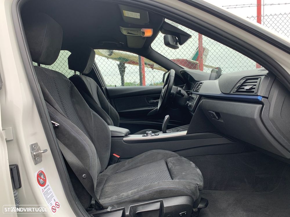 BMW 320 d Auto Pack M - 19