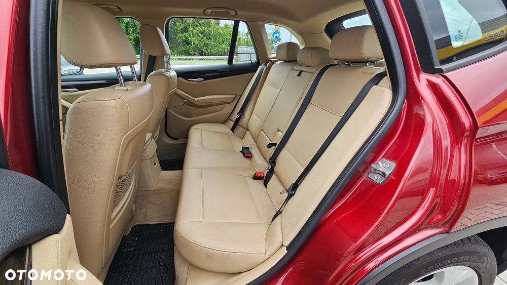 BMW X1 xDrive20d - 9