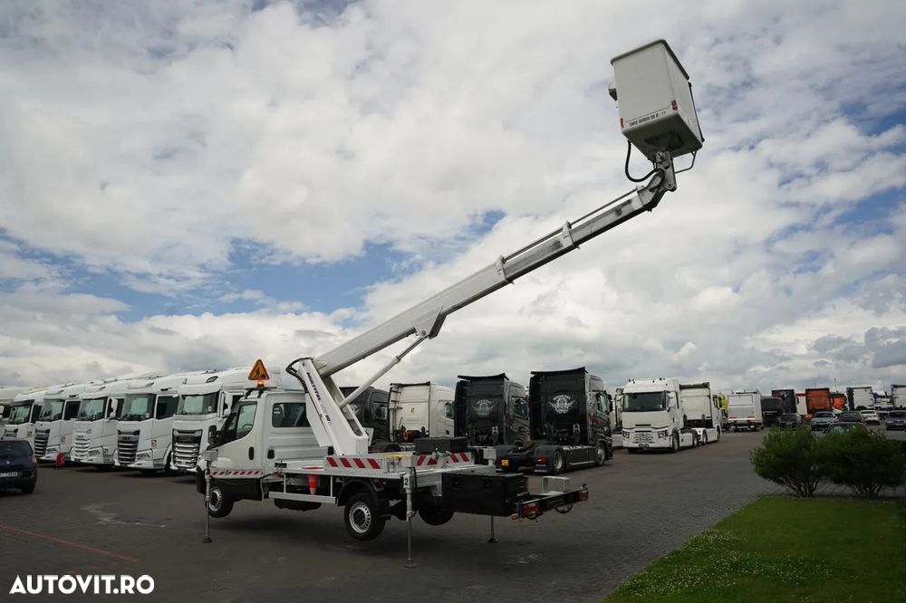 Iveco DAILY 35-120 / Platformă de lucru aeriană / MULTITEL MT 182 / 4 stabilizatoare / MANUALĂ / 2017 - 5