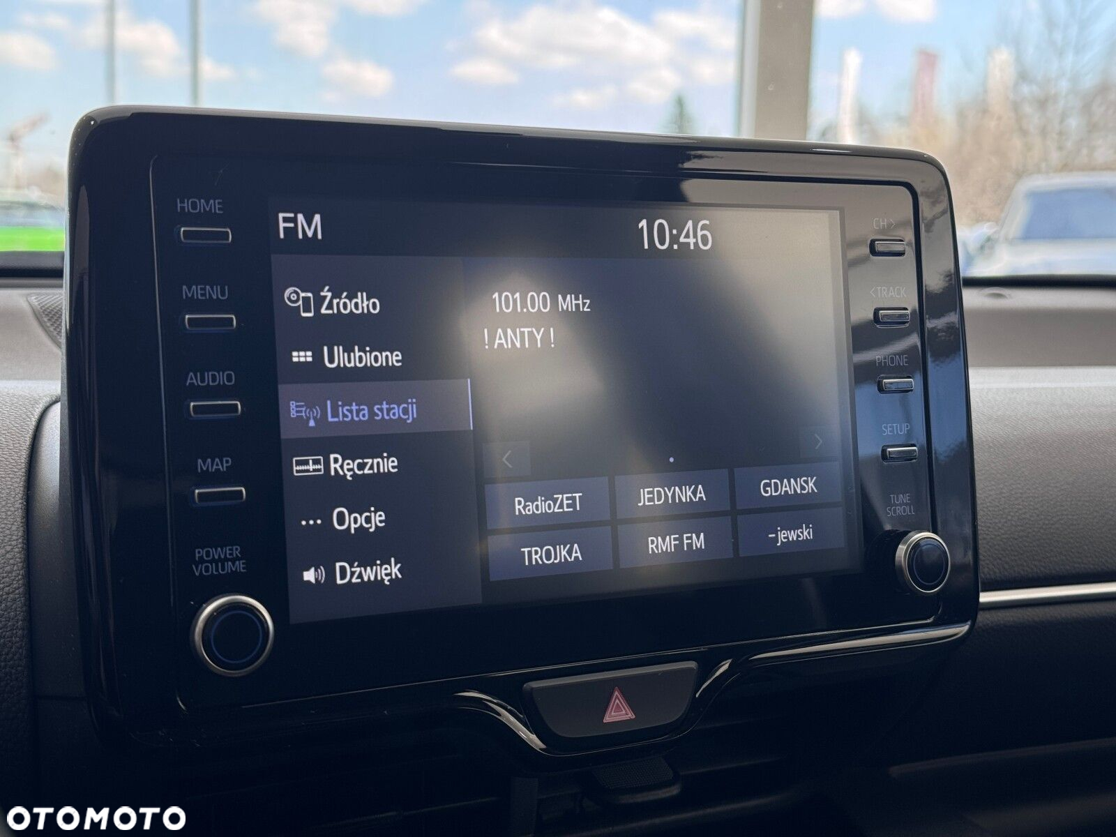 Toyota Yaris - 30