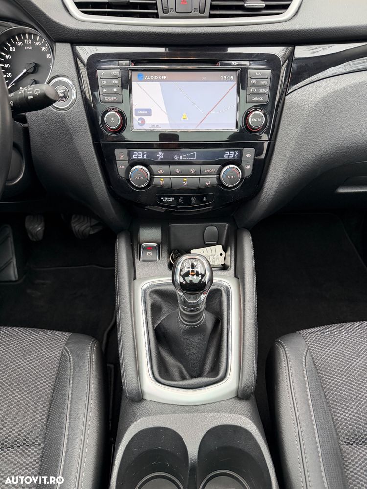 Nissan Qashqai 1.6 DCI TEKNA - 8