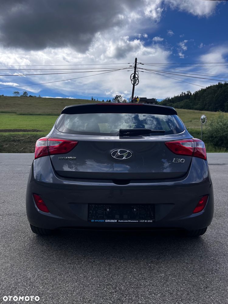 Hyundai i30 1.4 Classic + - 6