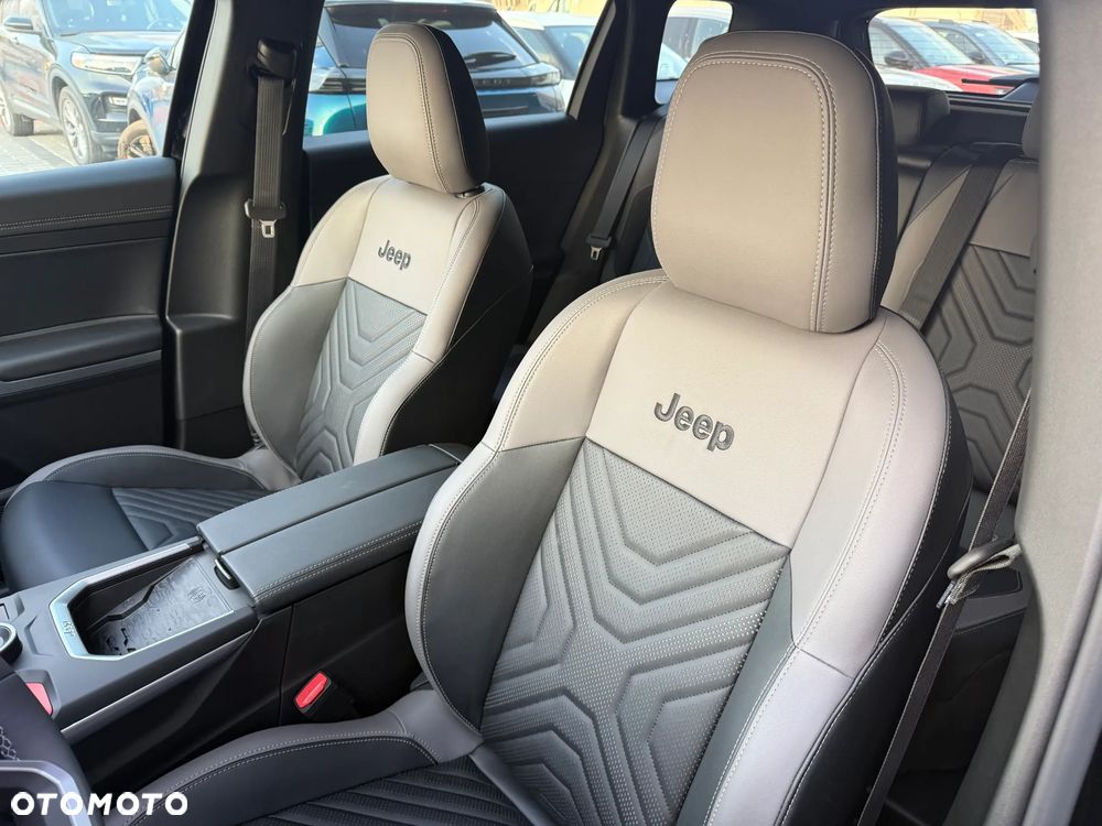 Jeep Compass 73.7kWh First Edition FWD - 11