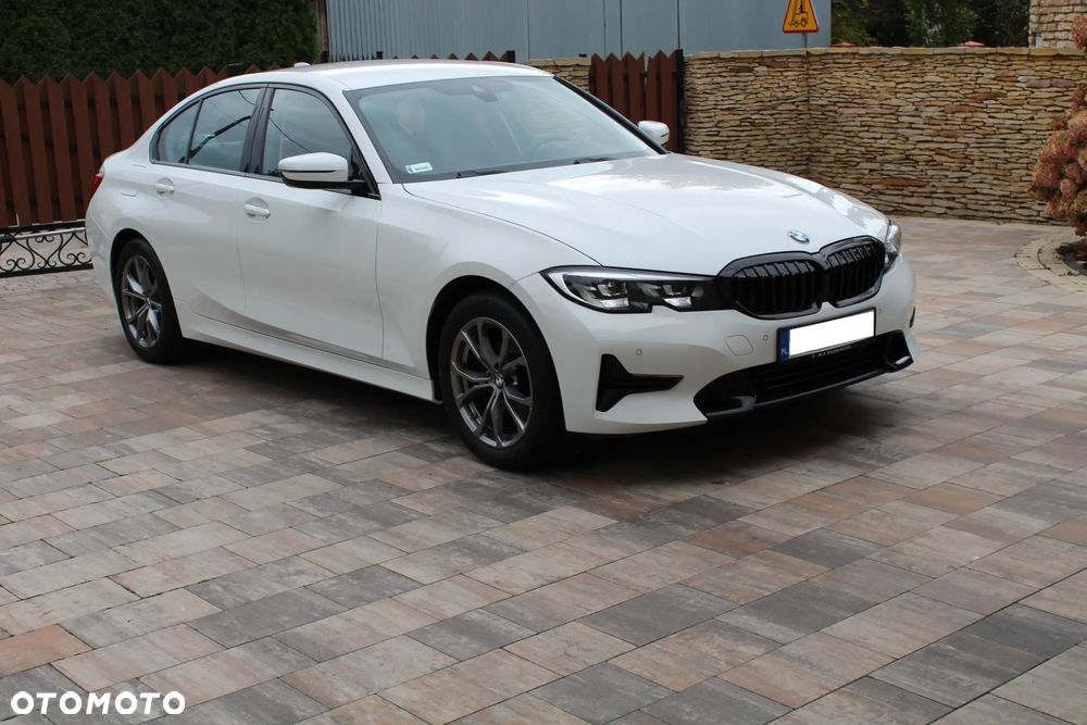 BMW Seria 3 320i Sport Line - 4