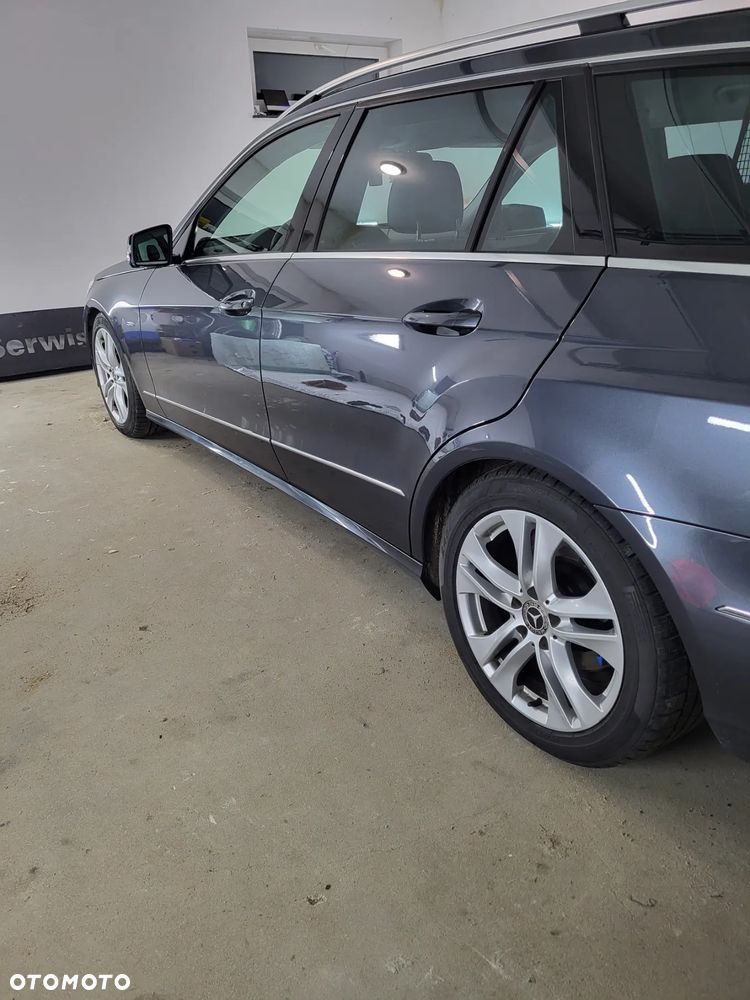 Mercedes-Benz Klasa E 200 CDI DPF BlueEFFICIENCY 7G-TRONIC Avantgarde - 18