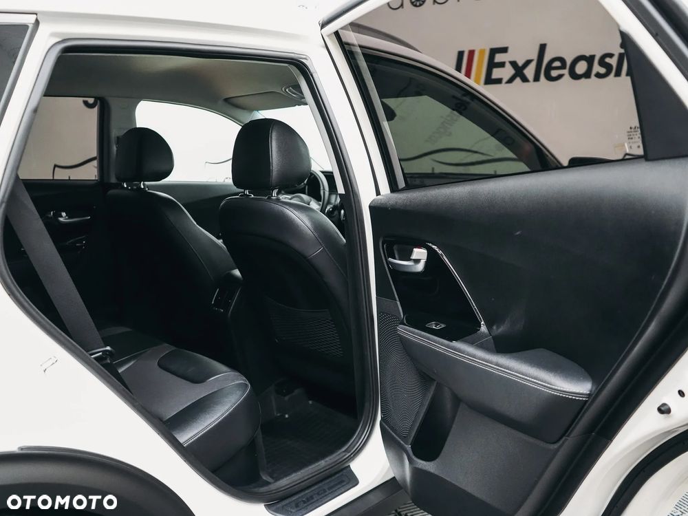 Kia Niro 1.6 GDI Plug-in Hybrid L - 36